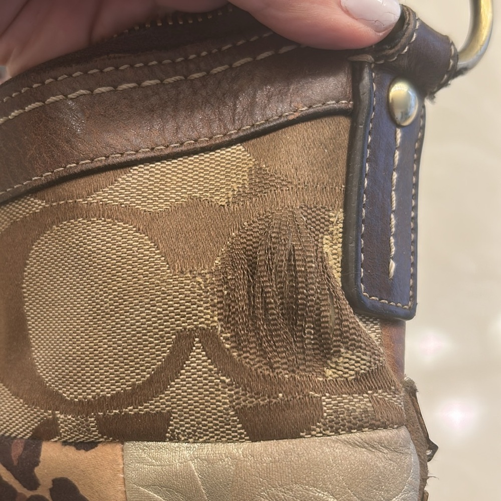 Authentic Coach purse - Picture 4 of 6